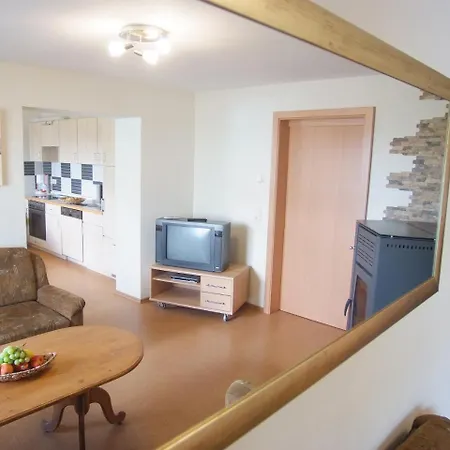 Erdhutte / Partyhutte / Barwurz Reslhutte / Chalets *