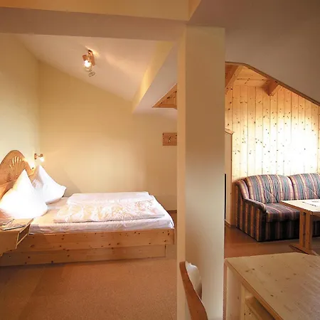 Erdhutte / Partyhutte / Barwurz Reslhutte / Chalets