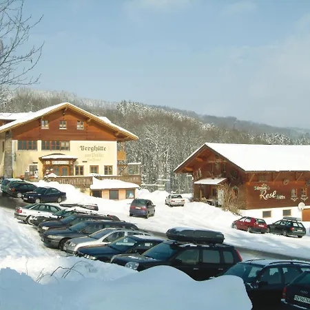 Erdhutte / Partyhutte / Barwurz Reslhutte / Chalets Kollnburg