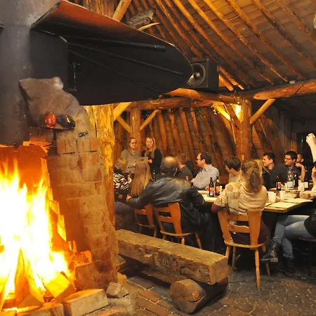 Erdhutte / Partyhutte / Barwurz Reslhutte / Chalets