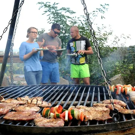 Erdhutte / Partyhutte / Barwurz Reslhutte / Chalets Lüks kamp alanı
